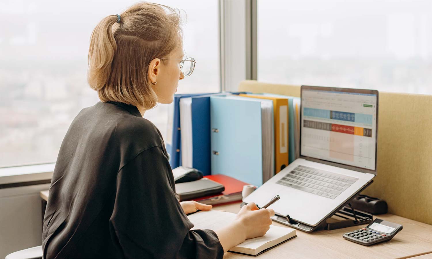 woman laptop